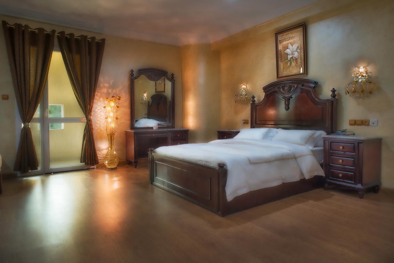Hotel Ville Des Roses Dilida Quarto foto